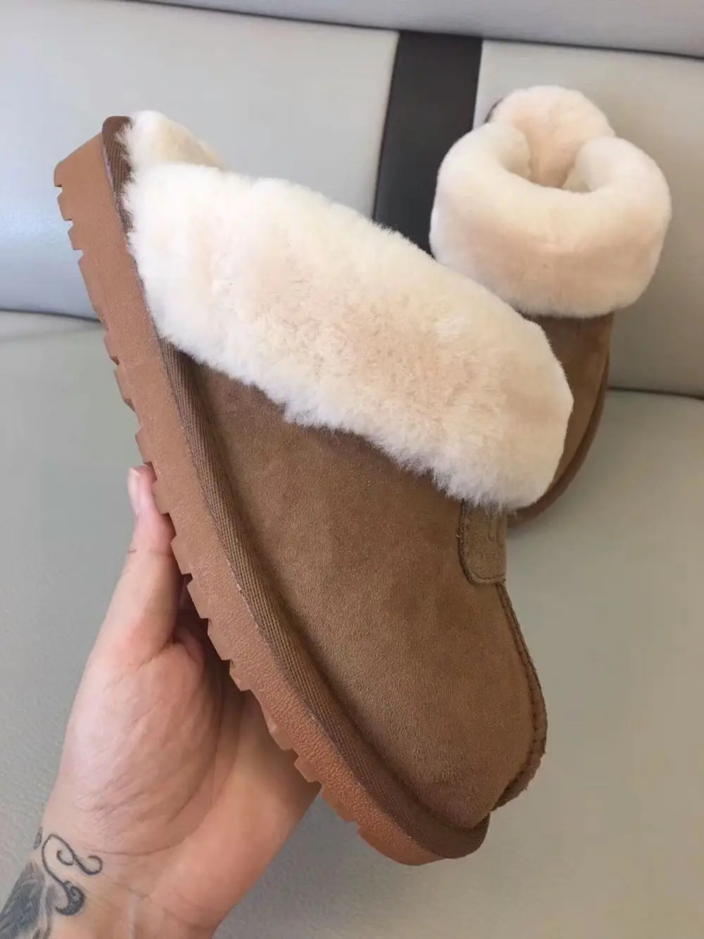 

2021 Real wool slippers in genuine leather Faux Fur Warm Shoes Woman Slip on Flats Female Fur Flip Flops Pink Plus Size 34-45