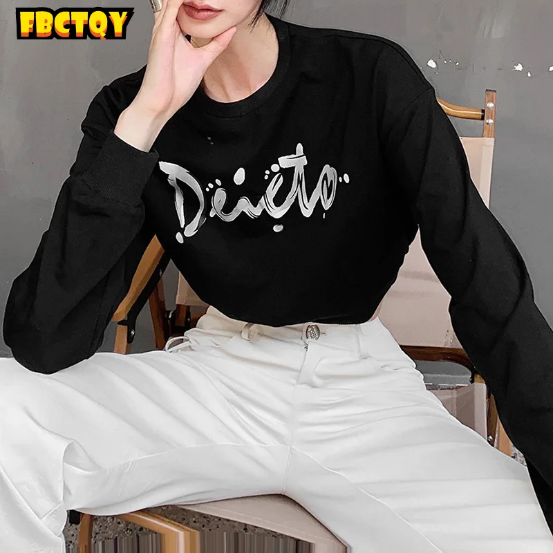 

Hoodies & Sweatshirts