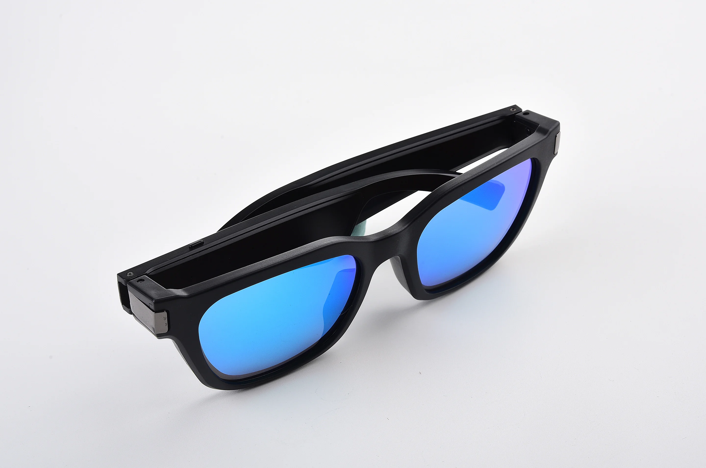 저렴한 세련된 무선 블루투스 헤드폰 선글라스 땀 방지 방수 스포츠 헤드셋 IOS 안드로이드 (파란색)