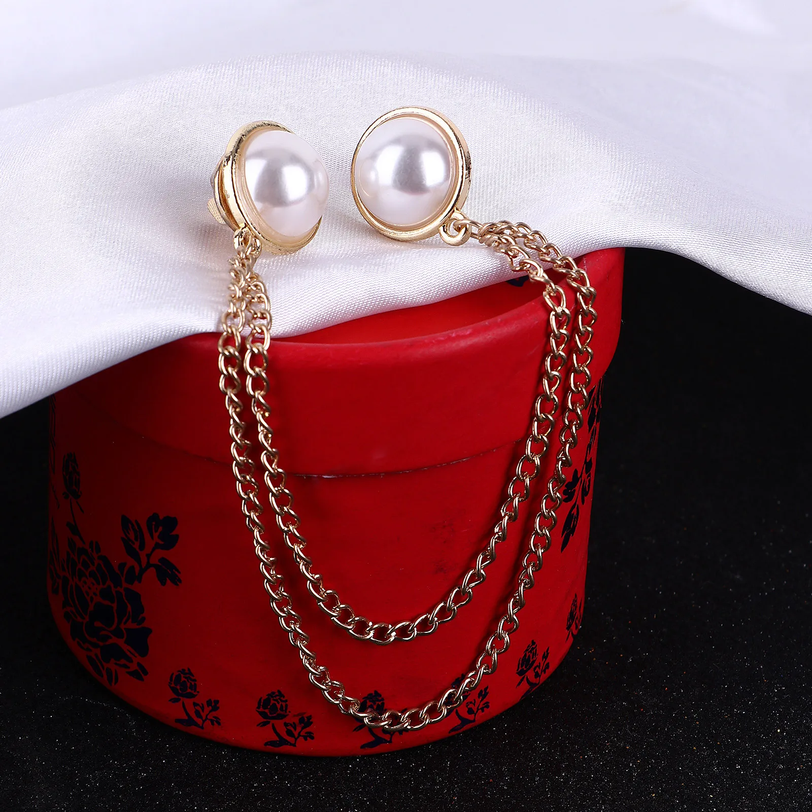 2 шт. винтажные Элегантные Заколки для свитера кардигана цепочки брошь-кисточка с