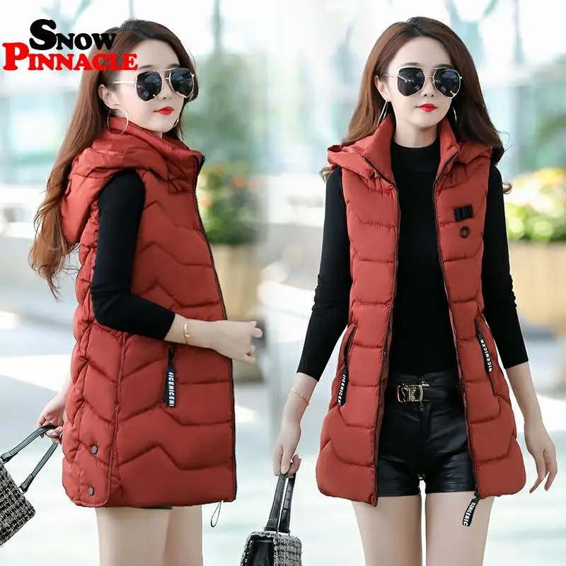 Женский утепленный жилет с капюшоном облегающая теплая верхняя одежда