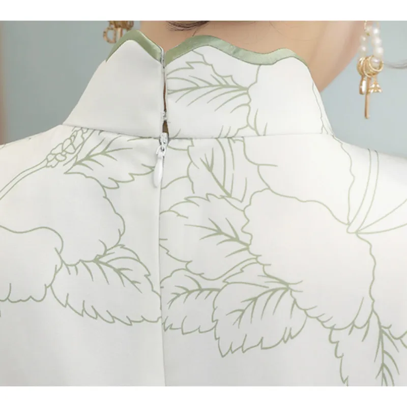 

New Year 2021 Fashion White Elegant Party Modern Cheongsam Long Dress Women Short Sleeve Qipao Traditional Chinese Clothes CNY