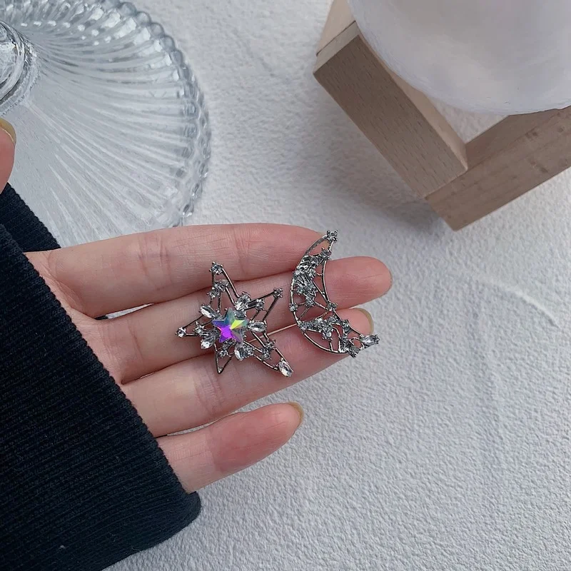 

Женские серьги из серебра 925 пробы со звездой и Луной