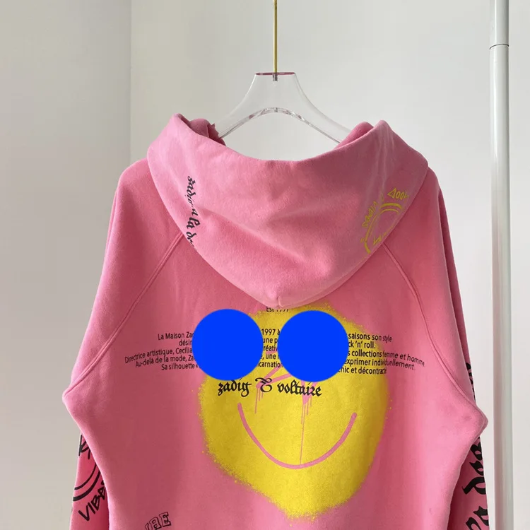 

Hoodies & Sweatshirts