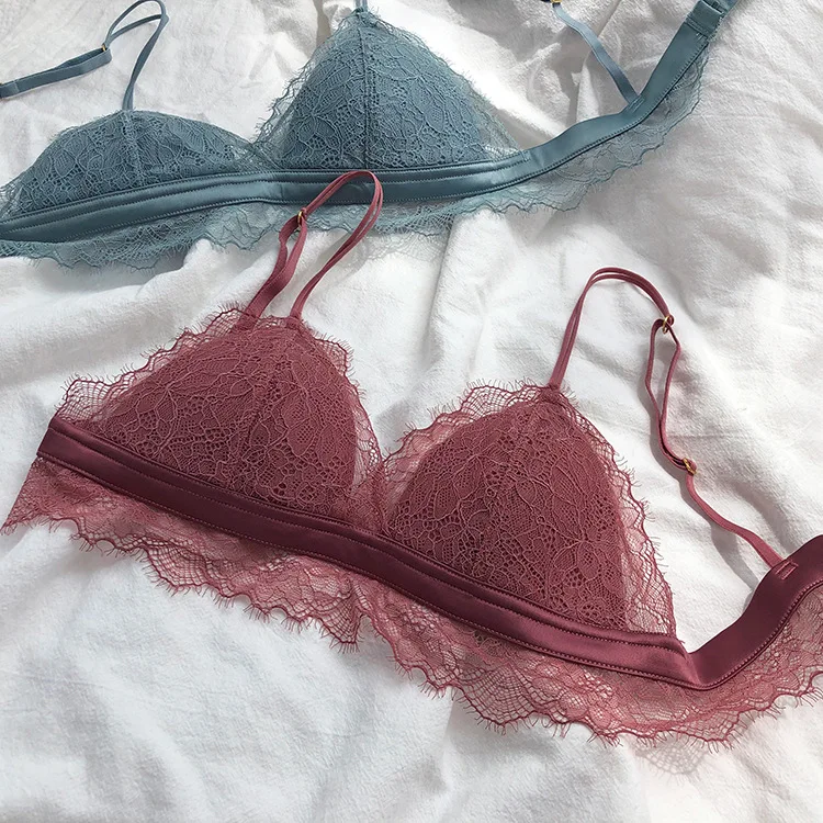 

Sexy Underwear For Women Wireless Bra with Pads Lace Bralette Adjusted Straps Soft Ladies Lingerie Triangel Cups Deep V Neckline