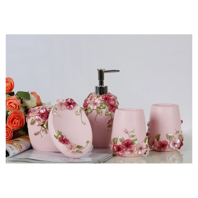 Набор полимерных принадлежностей для ванной комнаты в стиле кантри 5 шт. дозатор