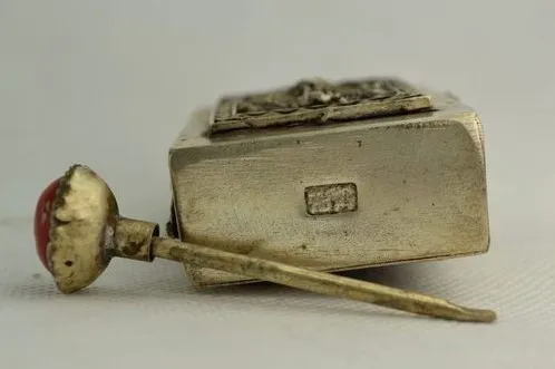 Metal Crafts Old Collectibles Decorated Handwork Miao Silver Carving Dragon Snuff Bottle fast | Дом и сад