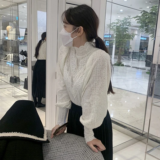 

Early Spring 2021 Korean Style Ins Soft Skin-Friendly Exquisite Heavy-Duty Brushed Lace Small Turtleneck Puff Sleeve Elegant
