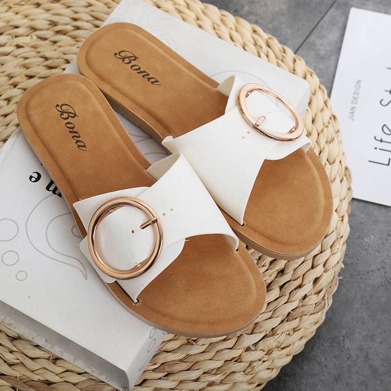 

2021 New Metal Ring Women Slippers Fashion Comfy Flat House Slippers Woman Casual Summer Beach Slippers Beauty Soft Slippers