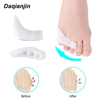 three hole small toe separator foot care tool overlapping toes correction bunion blisters corn pain relief orthopedic products