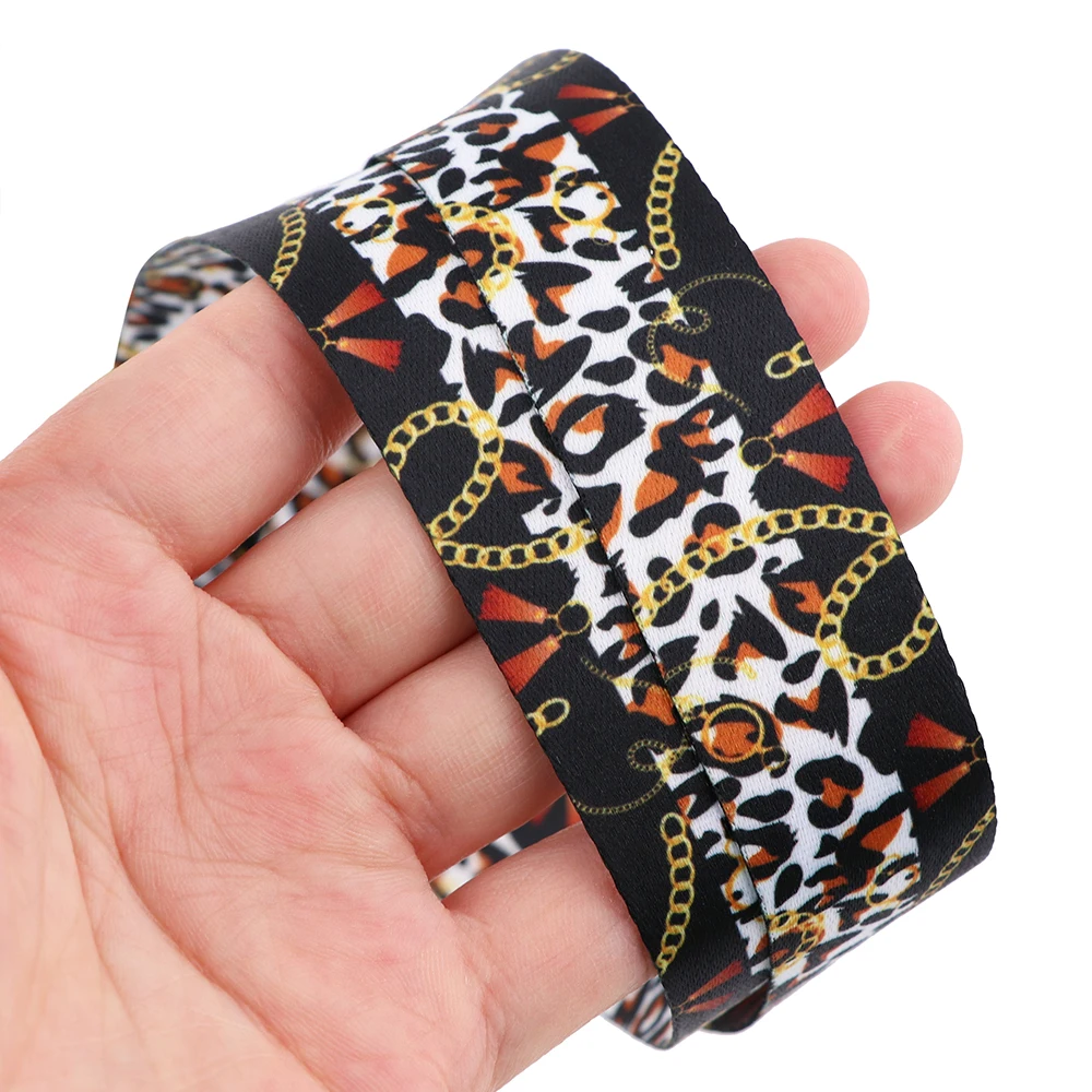 

ZF2901 1pcs Hip-hop Style Personality Lanyard Badge ID Lanyards Mobile Phone Rope Key Lanyard Neck Straps For Dancer Singer
