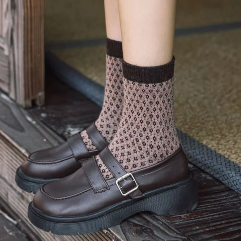 3 Pair Thicken Long Winter Socks Women Vintage Harajuku Cute Keep Warm Cycling Socks Pack New Fashion Girl Style Calcetas Mujer