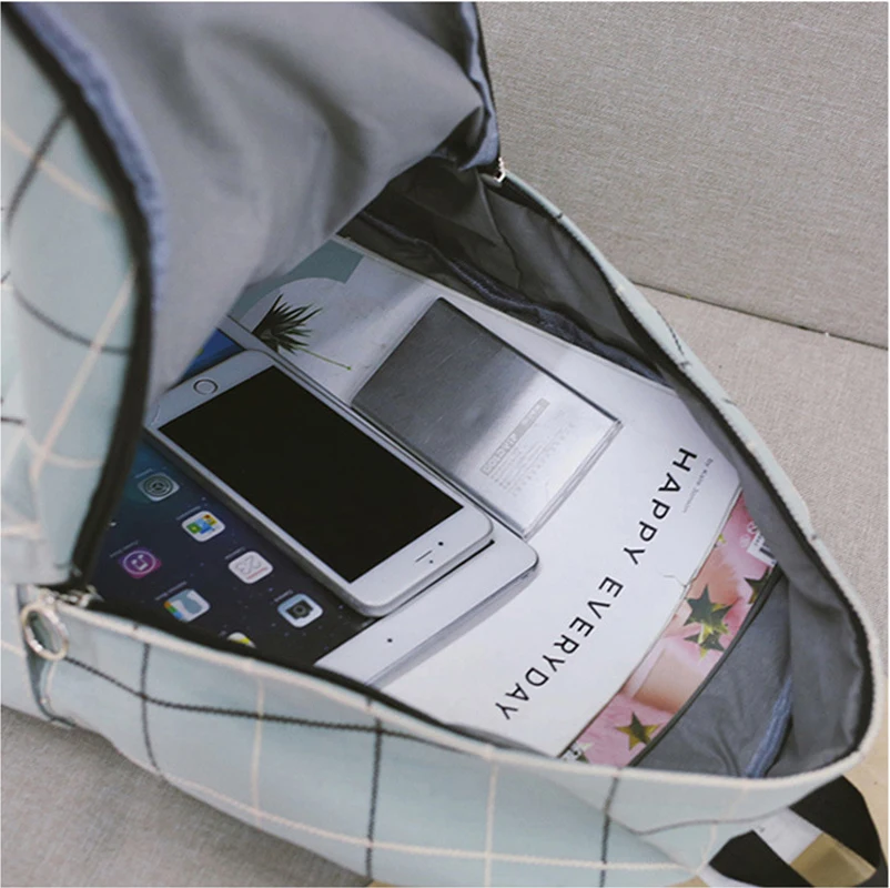 

Small lattice Harajuku canvas ladies backpack fashion bear student bag casual wild large capacity ladies travel backpack X101