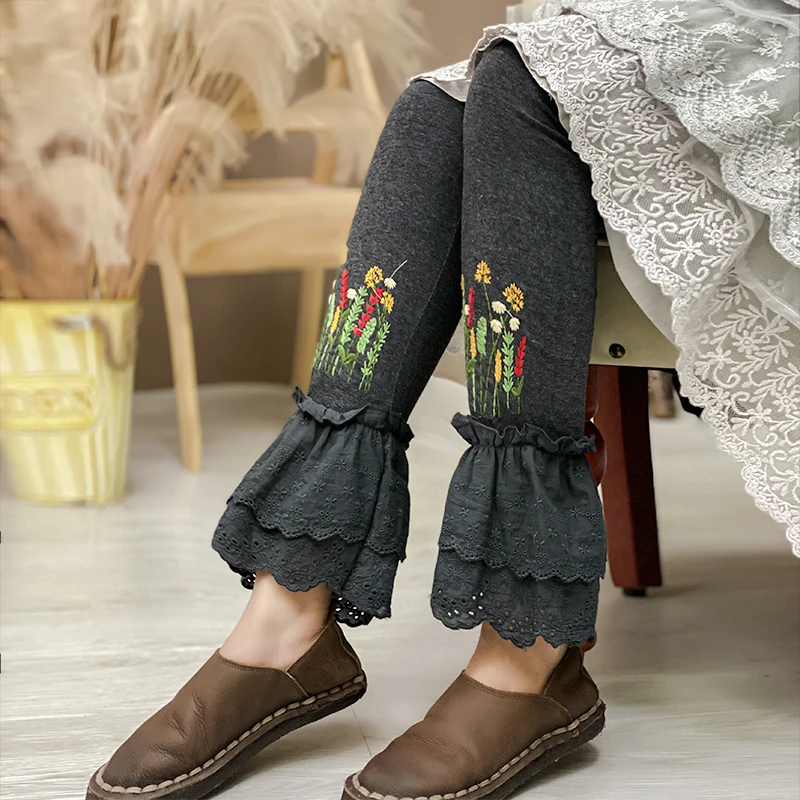 

Autumn and Winter Forest Retro Sweet High Elastic Wild Heavy Industry Embroidery and Lace Elastic Waist Leggings 3601
