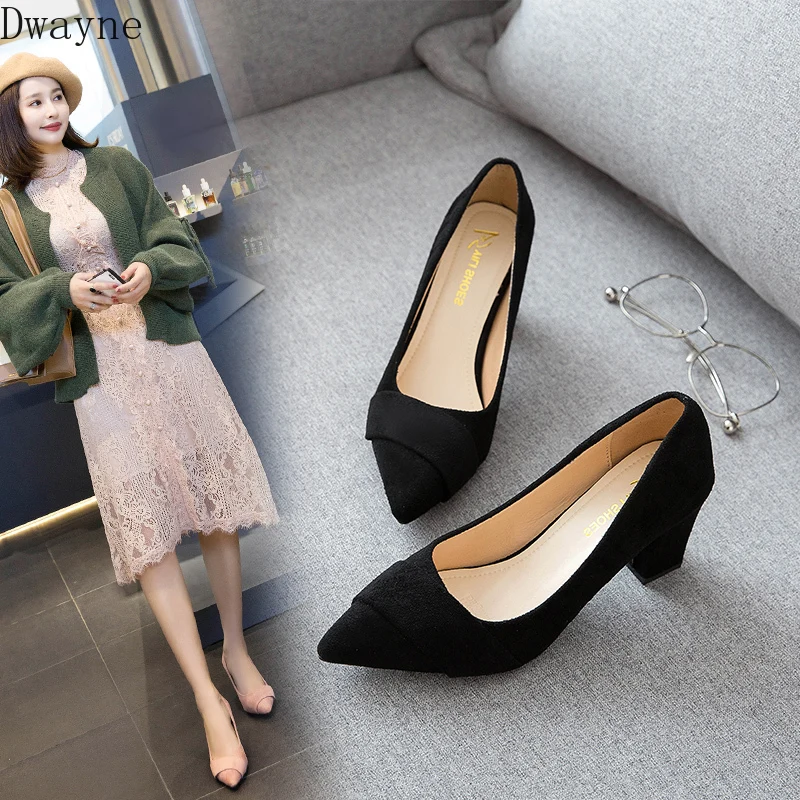 Женские туфли на высоком толстом каблуке черные легкие из дышащего материала для