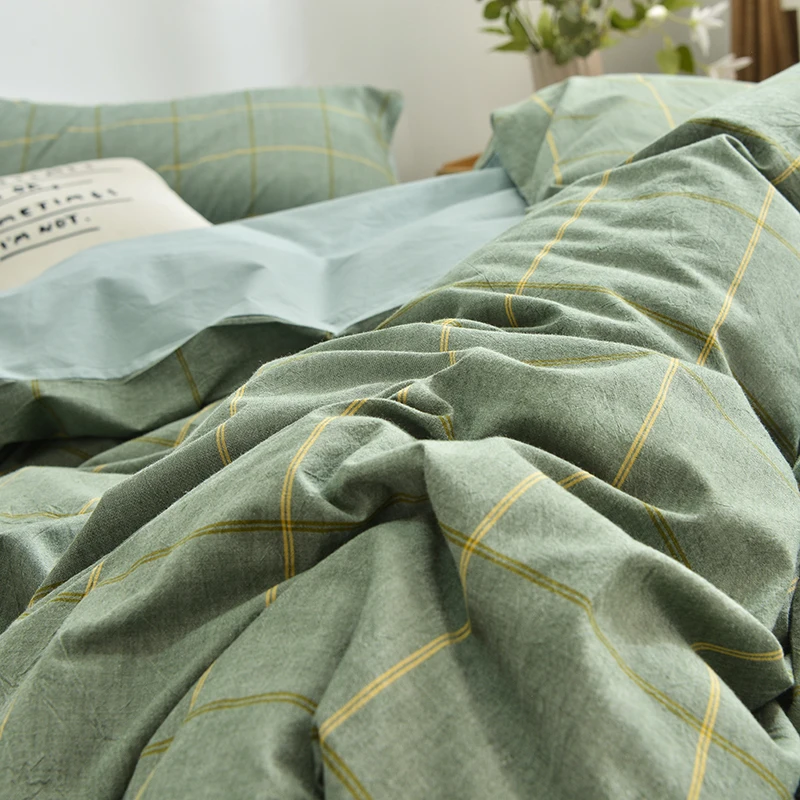 Комплект постельного белья из 4 предметов промытого хлопка в зеленую клетку