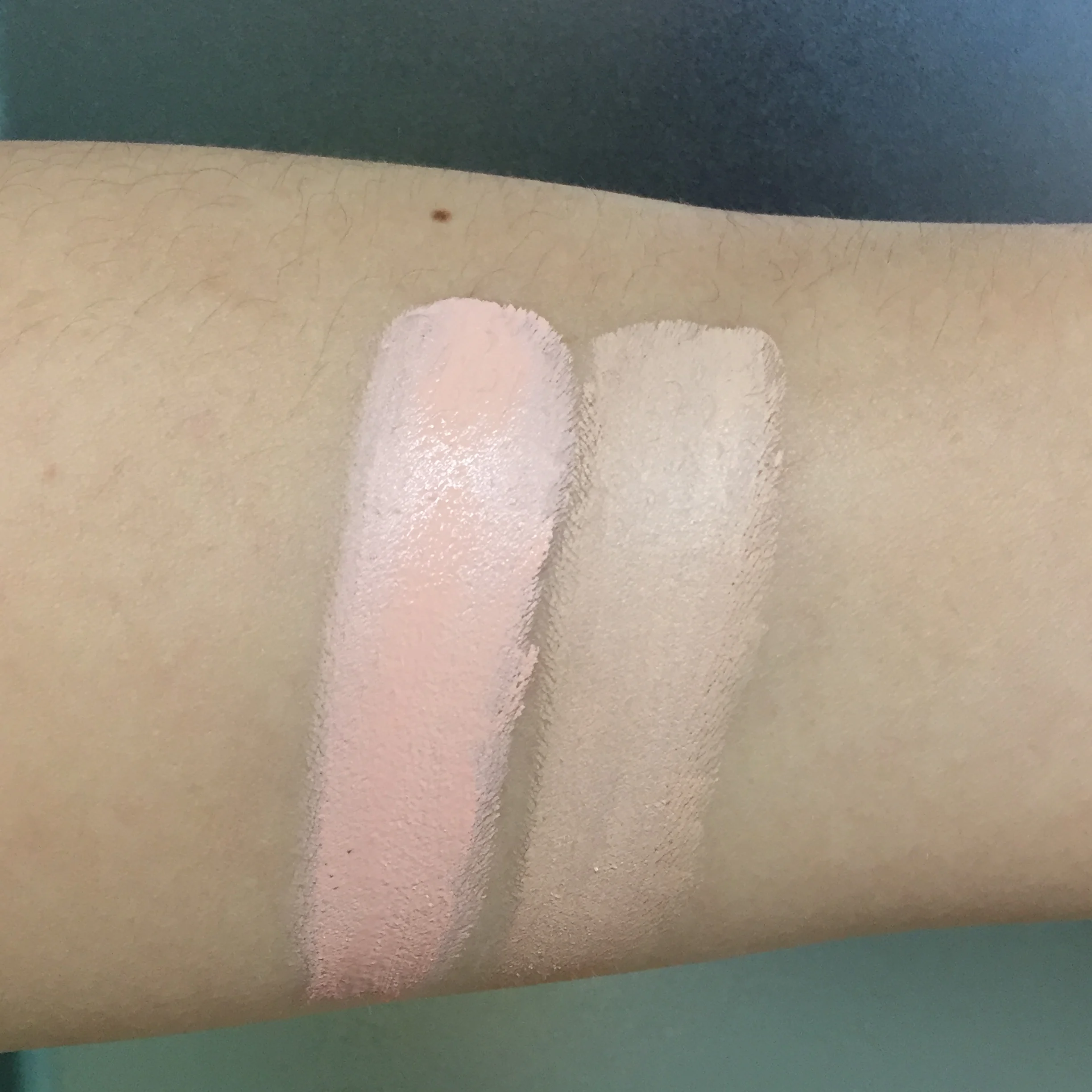 

Red&Black 2.5ml concealer repair skin pen New design concealer makeup skin care cosmetic Long-lasting Moisturizer cream