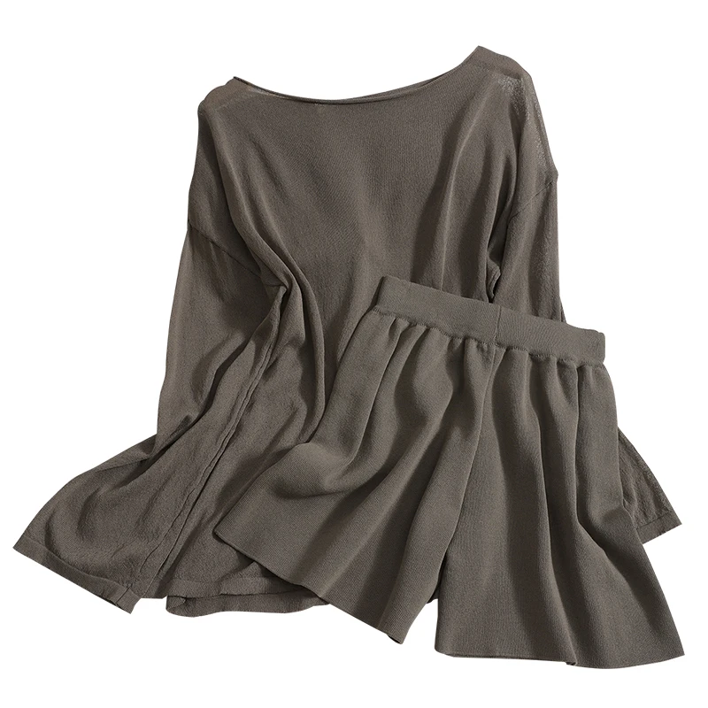

Womens shorts sets 2021 autumn hooded Korean solid color split top With thin straight shorts knitted two-piece sets female trend