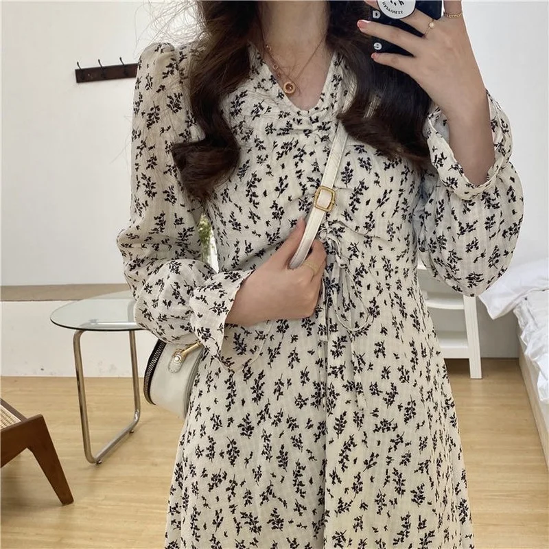 

Dress Women Summer Chiffon Vintage Mid-Calf Popular Flare Sleeve Ins V-Neck Elegant Print Classic Temperament Vestidos College