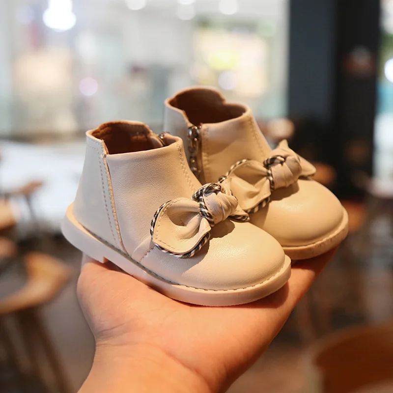 Модные ботинки из натуральной кожи с бантом для девочек симпатичная детская