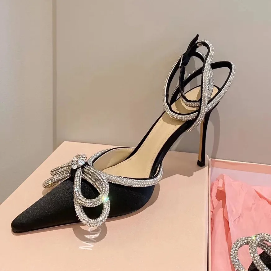 

Women's Shoes