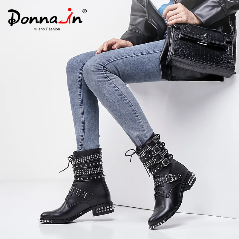 Donna-in/; черные мотоботы с заклепками; женская модная обувь из натуральной кожи в готическом стиле; обувь в стиле панк; ботинки на шнуровке на среднем каблуке; сезон осень-зима