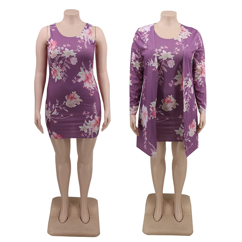 Женский костюм-двойка размера плюс с круглым вырезом и цветочным принтом