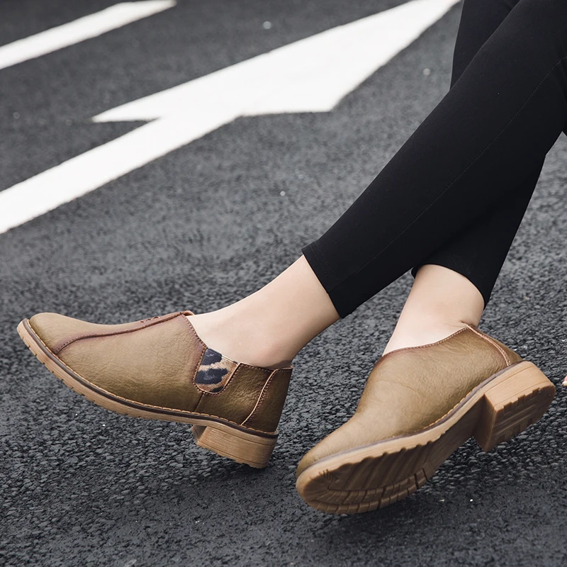 

leopard leather shoes women's leather thick heels 2020 new heel shoes British style autumn and winter