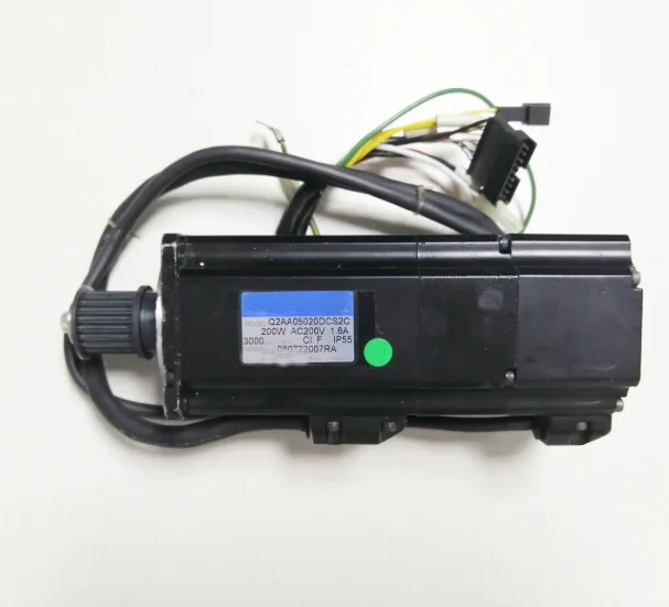

servo motor in good condition Q2AA05020DCS2C