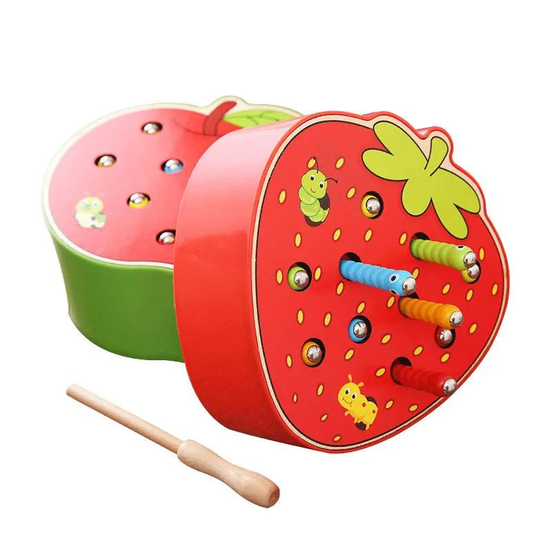 Деревянный магнитный пазл в форме клубники игрушки Поймай червя обучающая