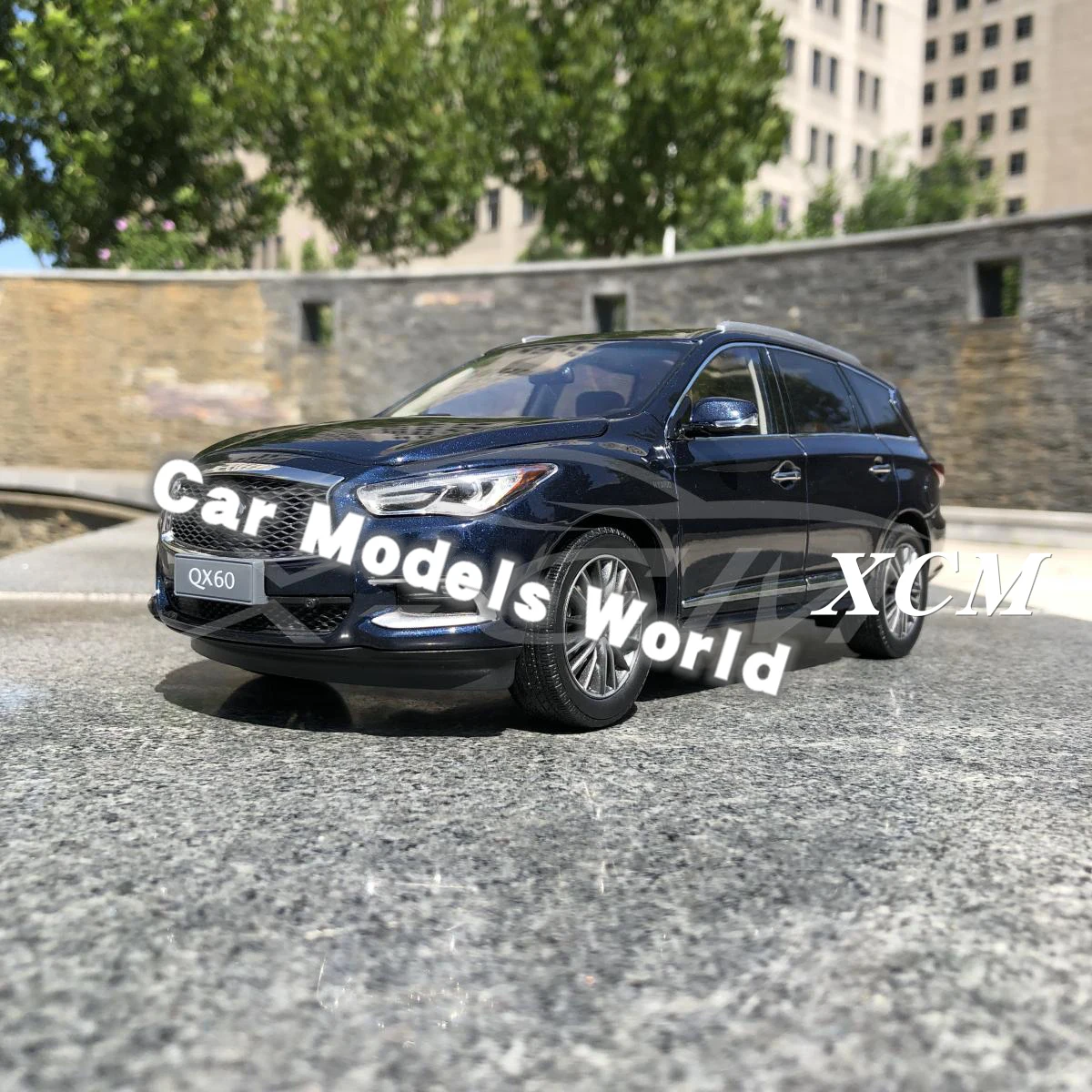 Литая модель автомобиля для QX60 1:18 (синий) + маленький подарок!| |