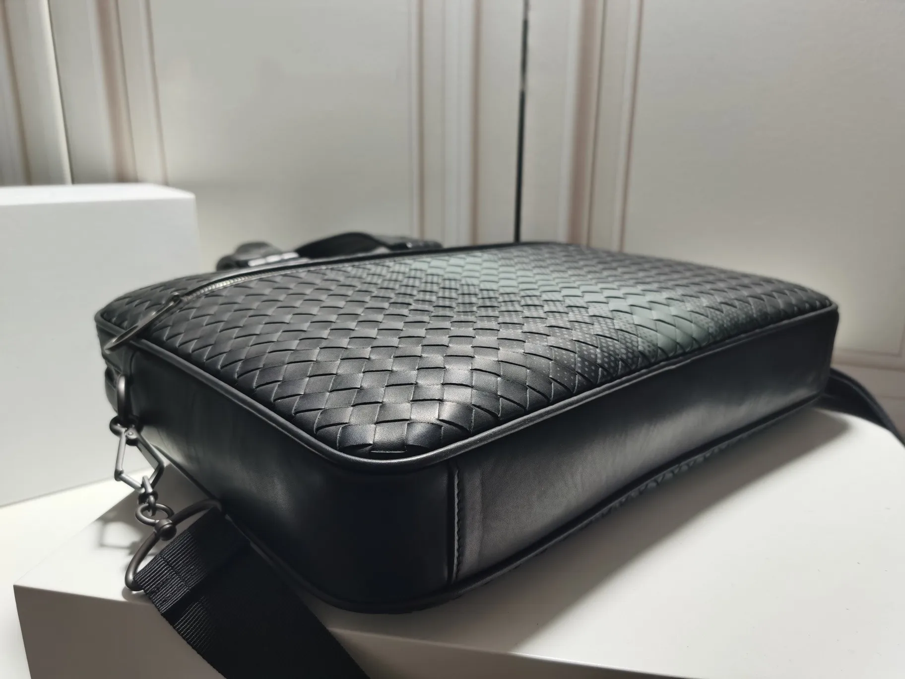 Waterproof Black Men Briefcase Luxury B Brand Fashion Knitting Design Laptop High Quality business Large Capacity Messenger Bag