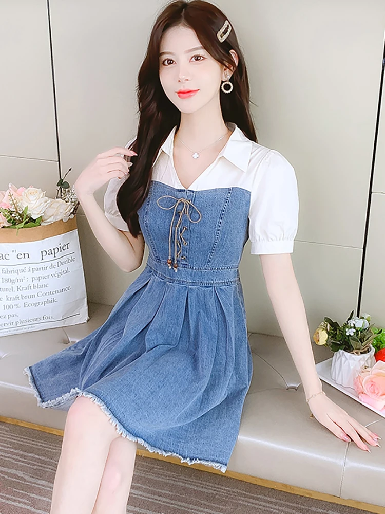 Летнее синее джинсовое лоскутное белое платье миди с воротником-поло женское
