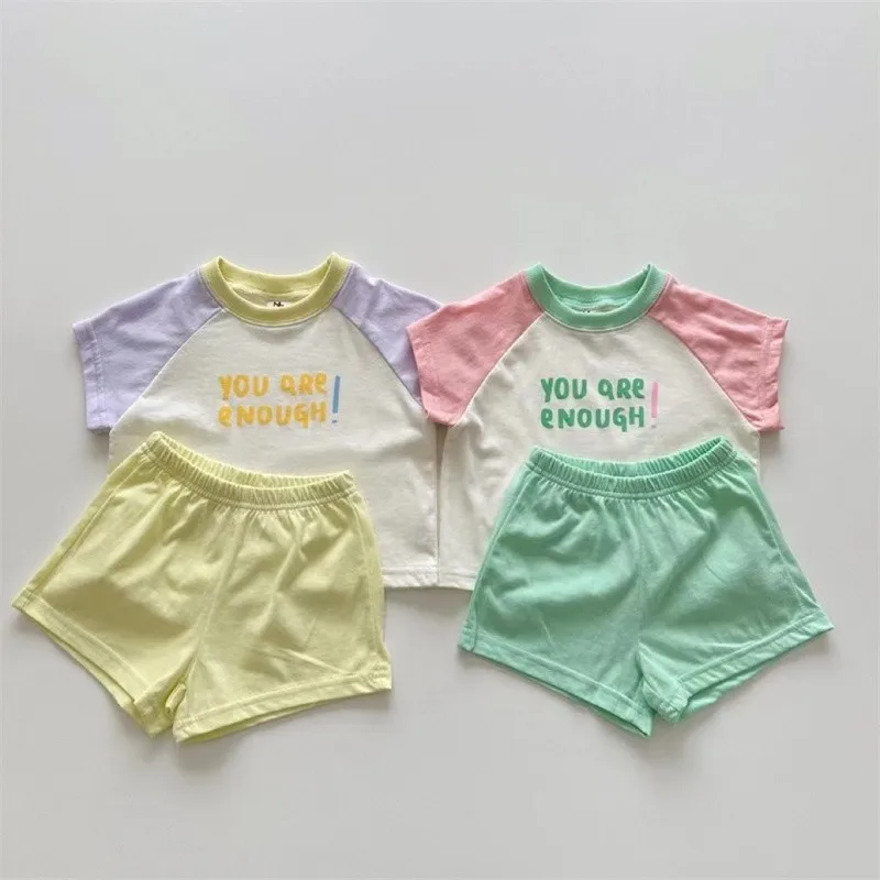 

2023 Summer New Baby Spliced Color Block Letter Top + Shorts 2 Pieces Suit Girls Short Sleeve Clothing Set Kids O-neck Clothes