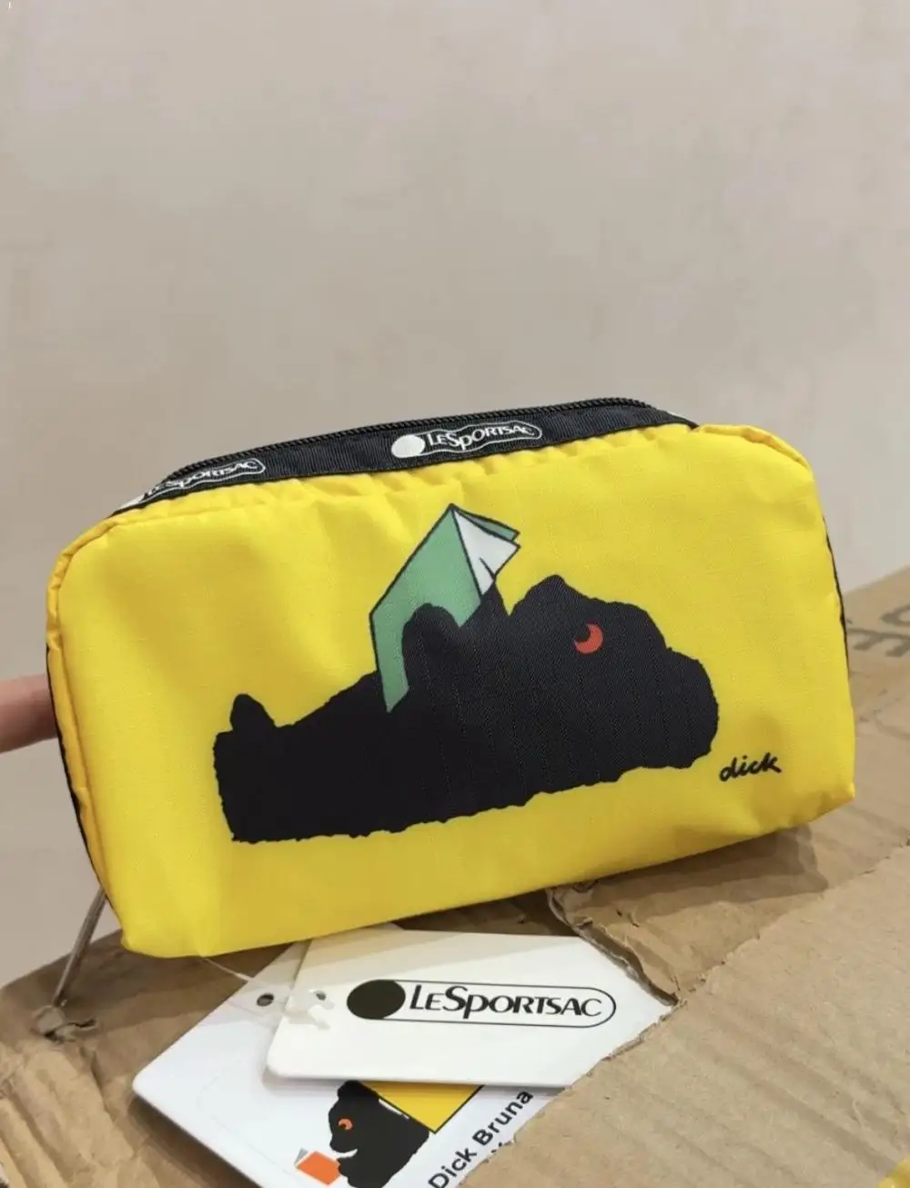 

Новая женская сумка с аниме-рисунком, модная Холщовая Сумка с принтом медведя, женская косметичка, дорожная Портативная сумка для хранения, праздничный подарок 6511