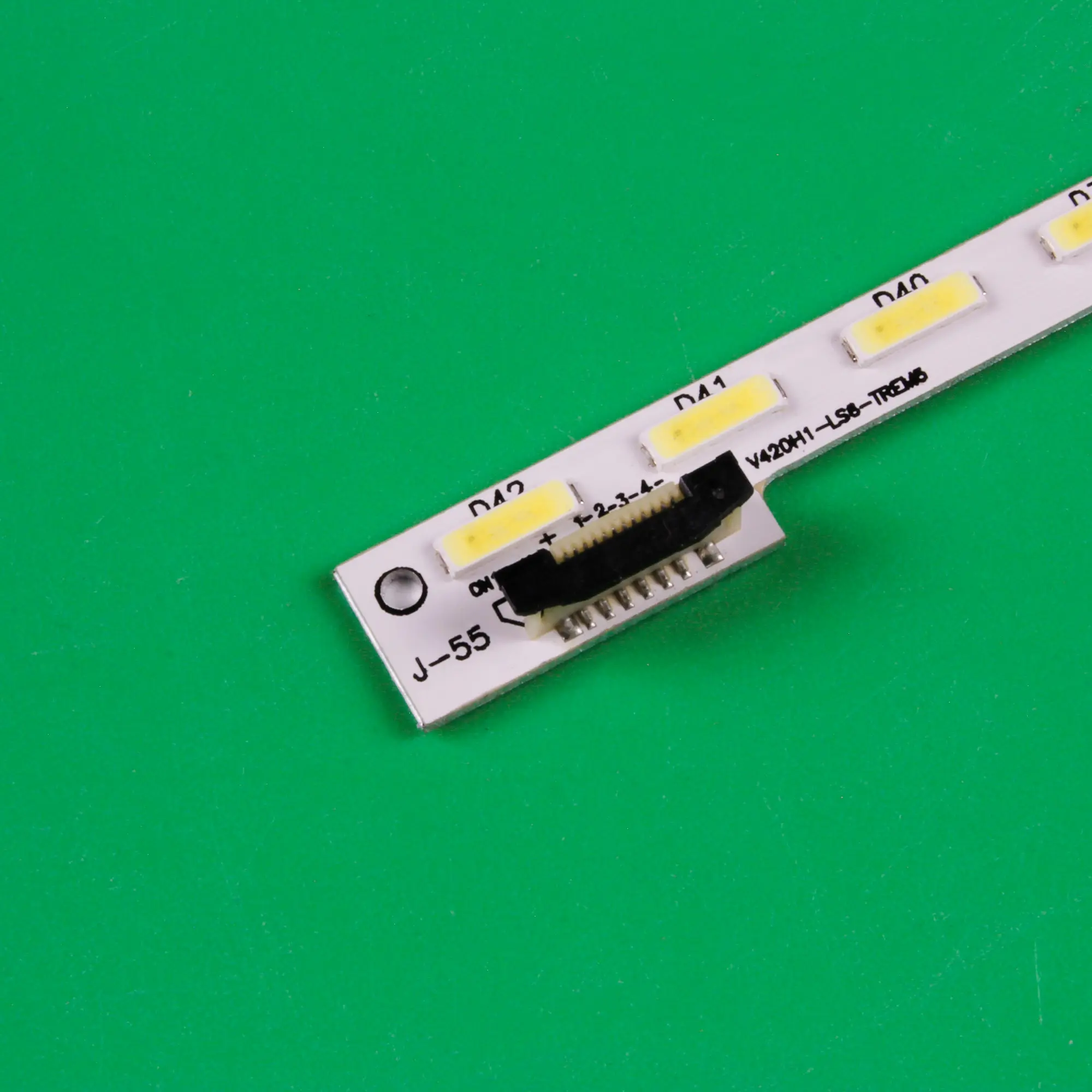 Пульт Светодиодная лента-подсветка для телевизоров Panasonic TX-L42E6BW, L42E6E, L42E6EK, L42EM6B, L42EM6E, LR42E6, TX-42AS600, M0002QN31E, TX-42AS600E (art.: 3920bcd72afea) - 3920bcd72afea