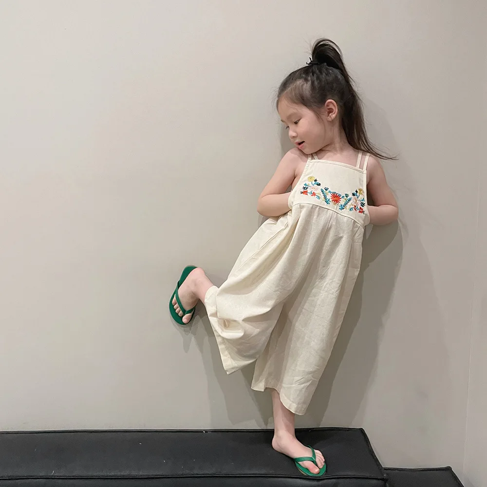 

Summer baby girls fashion linen cotton overalls 2022 fashion floral embroidery kids loose sling wide leg pants
