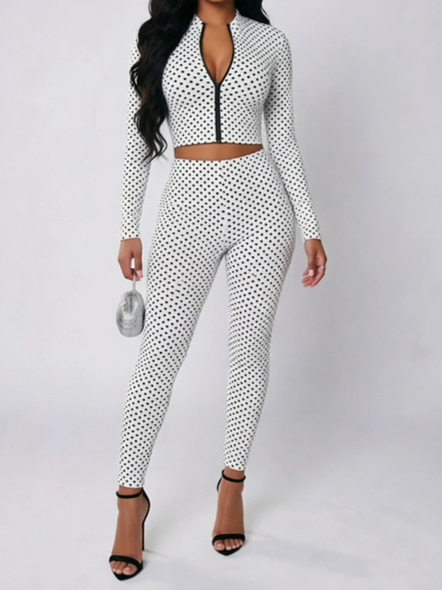 Фото Комплект Foamlina Retro Polka Dot: укороченный топ с воротником-стойкой на молнии и длинными рукавами, а также эластичные облегающие брюки, 2 предмета, для женщин №1