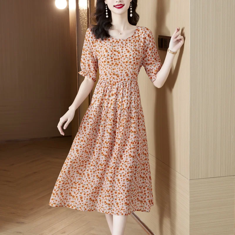 

Женское летнее платье-миди с цветочным принтом и рукавами-фонариками