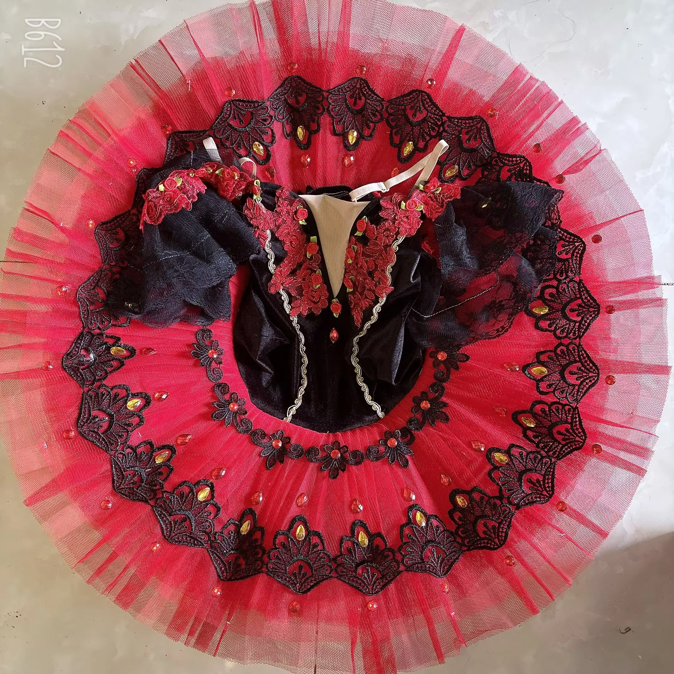 Профессиональная балетная пачка красная пакита Лебединое озеро костюмы