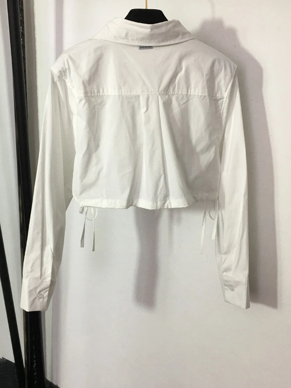 

Летняя женская Новая Стильная приталенная рубашка с отложным воротником и длинным рукавом, в белых или черных цветах