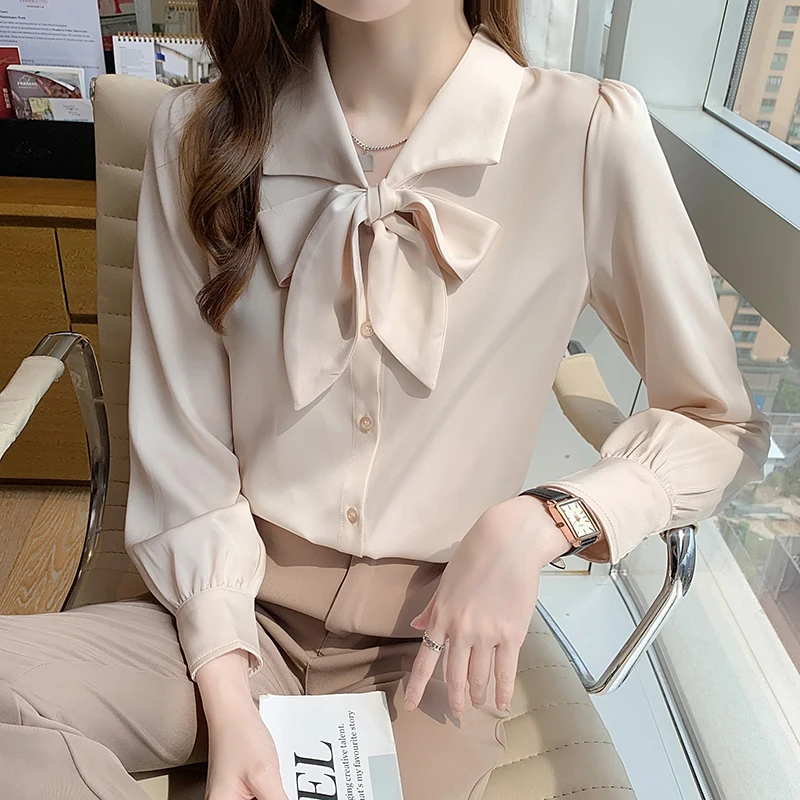 

Блузка женская шифоновая с длинным рукавом и воротником-поло, на пуговицах