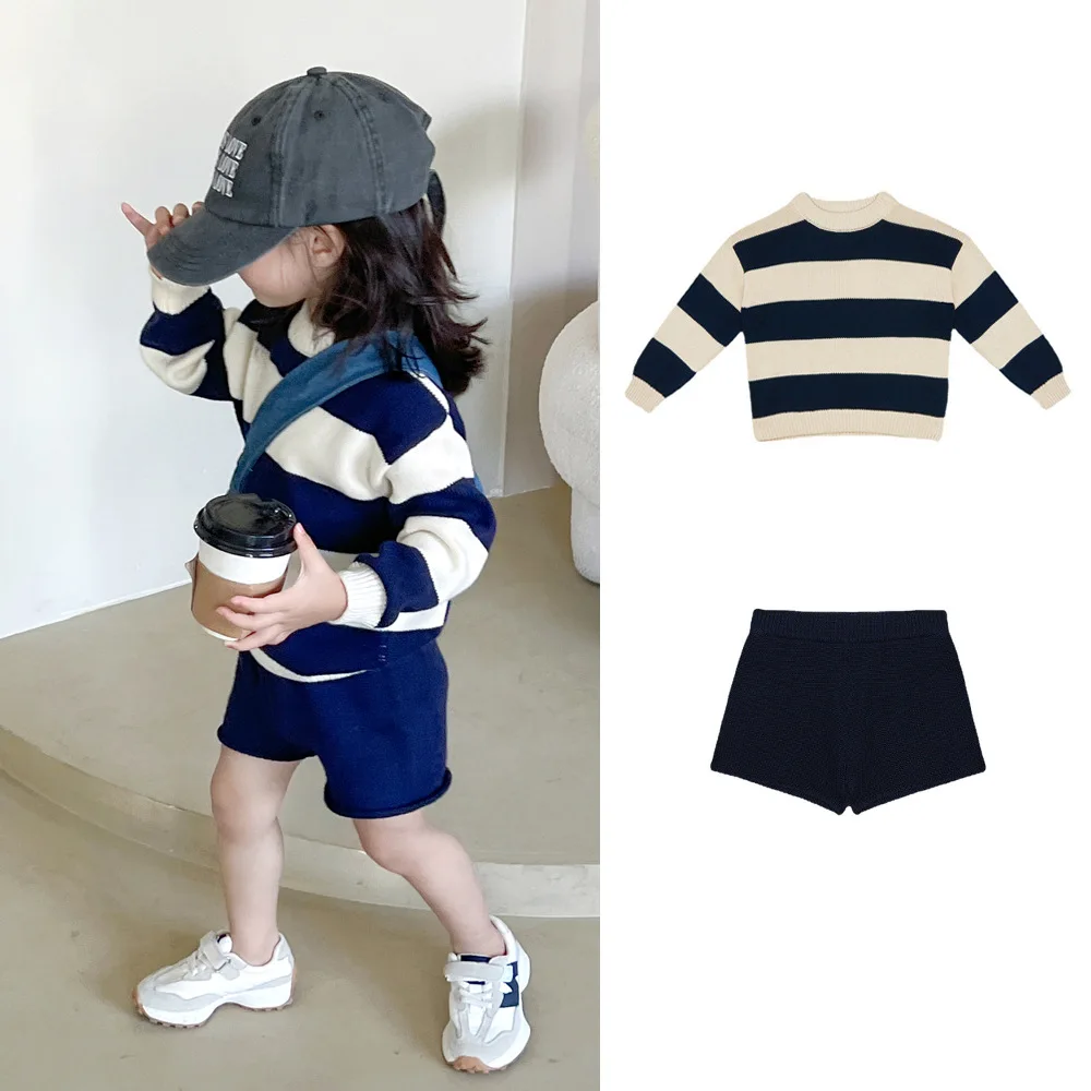 

Осень-зима 2022, новинка, трикотажная одежда контрастных цветов для мальчиков и девочек, детский универсальный Повседневный Топ с круглым выр...