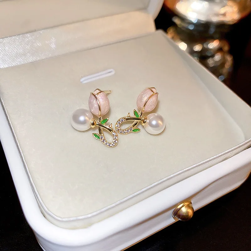 

European and American Fashion New Luxury Rural Style Tulip Flower Earrings for Women and Jewelry Banquet Party Couple Gifts