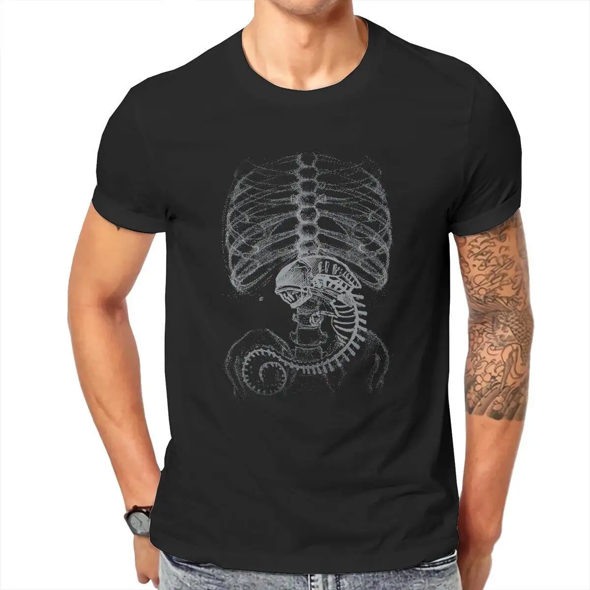 Alien vs Predator Alien Covenant Bone  T-Shirt Men  Pure Cotton Tee Shirt Round Neck Short Sleeve T Shirt Plus Size Tops