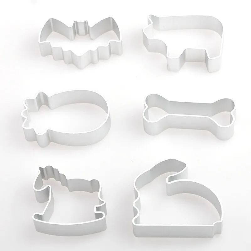 

16PCS/Lot Cookie Mold Cartoon Baking DIY Fruit Cutting Random