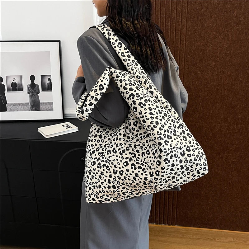 Простые спортивные сумки для хранения вещей большая вместимость новые модные