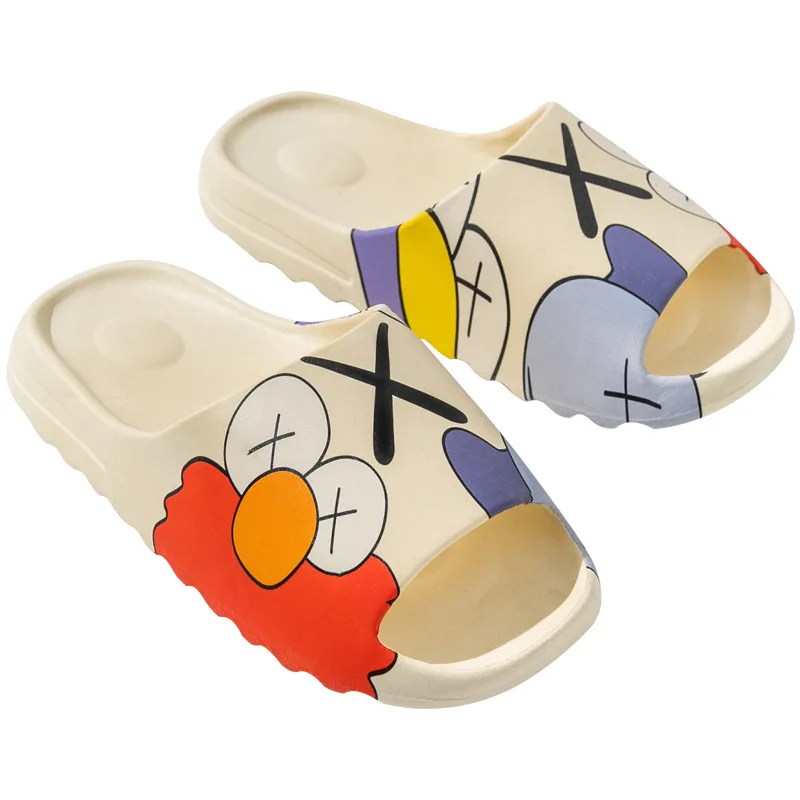 

Summer 2023 New Style Female Camouflage Slippers Anime Cartoon Female Flip-flops Lovers Home Soft-soled Raised Height 3cm Sandal