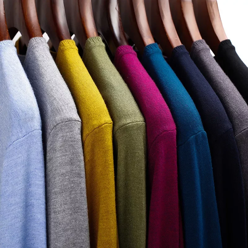

NEW IN Men's Round Neck Knitted Sweater Fashion Slim Fit Solid Color Spring Autumn Thin Casual Pullover Sweater Male Clothes