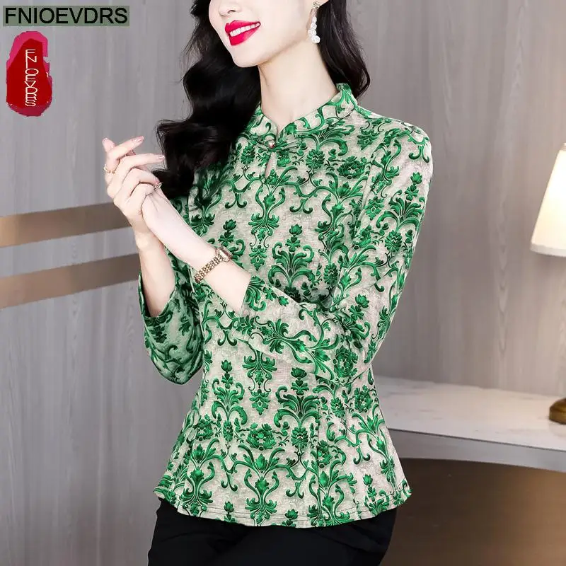 Блузка женская кружевная с воротником-стойкой и цветочным принтом